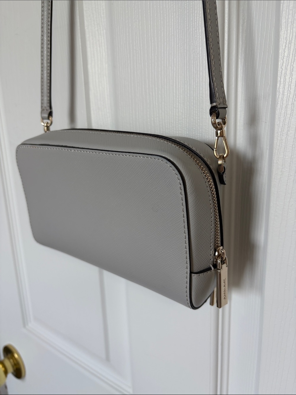 kate spade gray saffiano crossbody camera bag with gold hardware - Picture 5 of 10